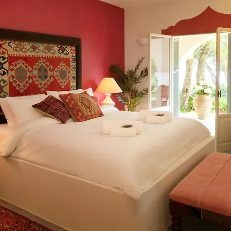 Hotel Purple Apricot *